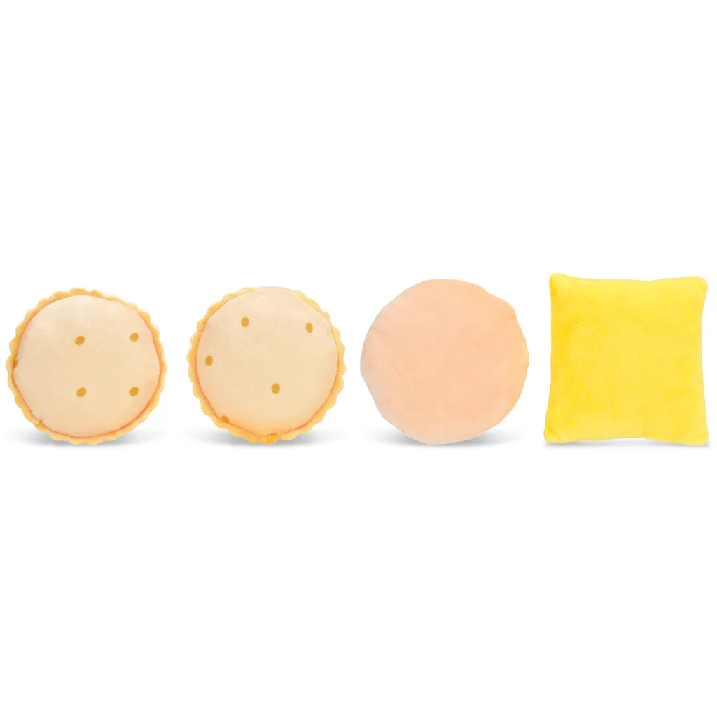 780-3989-LUNCHABLES-HAM-AND-CHEESE-CRACKERS-ROW-BACK-LG.webp
